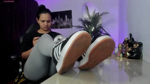 anny online show from October 19, 2:12 am