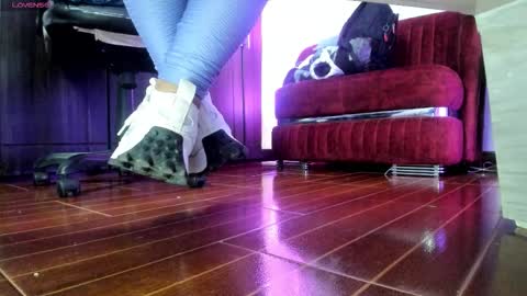 anny online show from November 8, 2:45 am