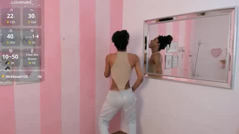 amaia_monroe online show from May 4, 12:28 am