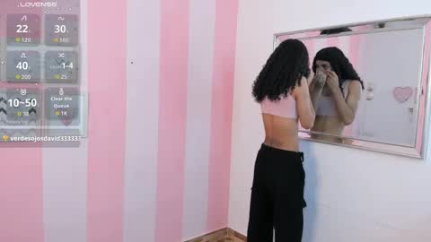 amaia_monroe online show from May 15, 11:45 pm