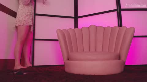 Amai  Sinclair  online show from November 8, 6:02 am