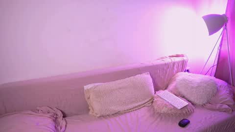 amalia_minkxx online show from March 27, 4:40 am