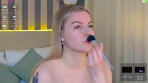 Amalia online show from April 3, 1:09 pm