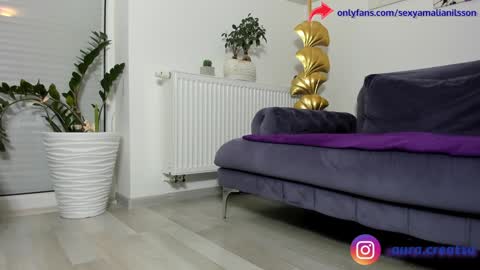 Snapshot of amalianilsson chatting on December 16, 2:49 pm Amalia Nilsson  online show from December 16, 2:49 pm