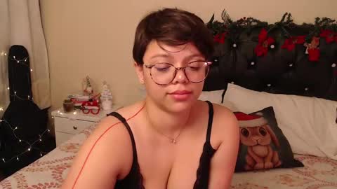         online show from December 6, 5:11 pm