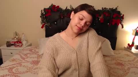        online show from December 11, 12:55 pm