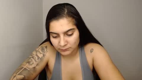 Snapshot of amanda5star chatting on January 5, 12:42 am The queen of the biceps  online show from January 5, 12:42 am