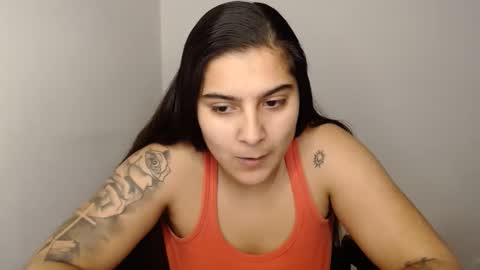 Snapshot of amanda5star chatting on January 18, 4:21 pm The queen of the biceps  online show from January 18, 4:21 pm