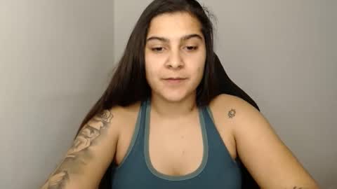 Snapshot of amanda5star chatting on January 30, 1:22 am The queen of the biceps  online show from January 30, 1:22 am