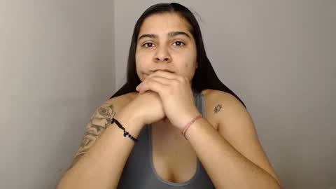 Snapshot of amanda5star chatting on January 31, 11:56 am The queen of the biceps  online show from January 31, 11:56 am