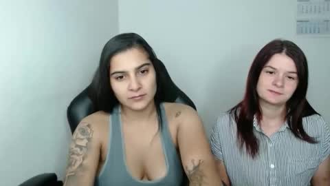 Snapshot of amanda5star chatting on October 15, 11:38 pm The queen of the biceps  online show from October 15, 11:38 pm