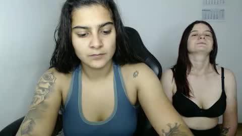 Snapshot of amanda5star chatting on October 23, 7:34 pm The queen of the biceps  online show from October 23, 7:34 pm