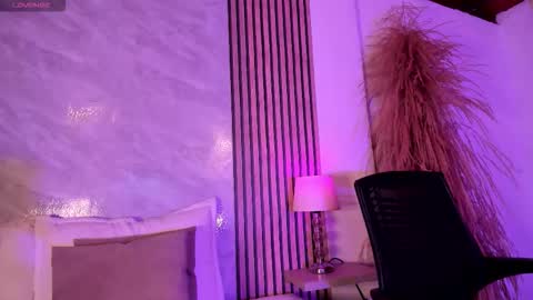 Luisa online show from January 7, 1:52 am