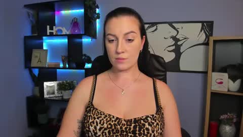 Amanda online show from February 5, 2:26 pm