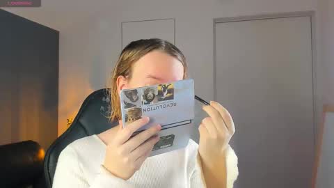 Snapshot of amanda_butlerr chatting on October 22, 9:53 am Hi im Amanda online show from October 22, 9:53 am