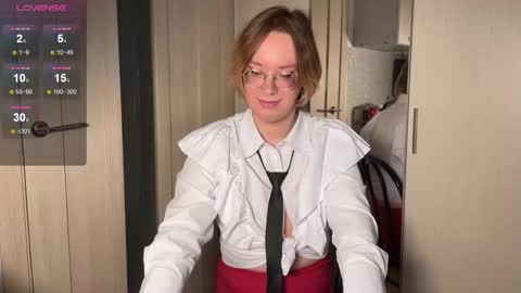 Snapshot of amanda_butlerr chatting on February 14, 5:43 pm Hi im Amanda online show from February 14, 5:43 pm