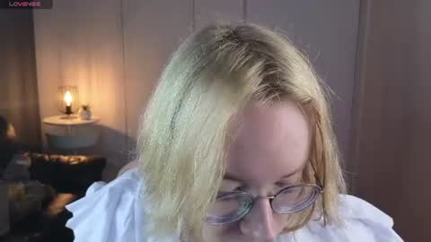 Hi im Amanda online show from June 28, 3:29 pm