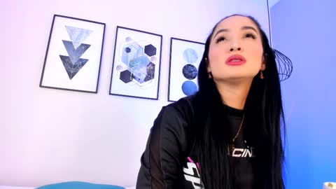 amanda online show from December 8, 5:44 pm