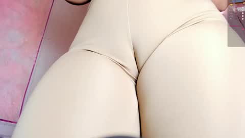 Amanda Marcuzzi  online show from October 6, 12:13 pm