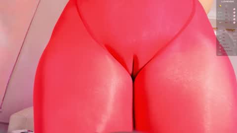 Amanda Marcuzzi  online show from October 24, 12:01 pm