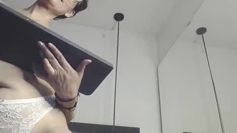 amanda_ramirez online show from May 17, 11:50 am