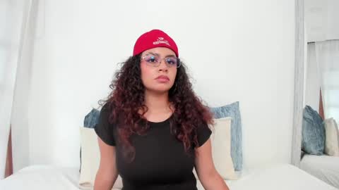 Amanda Rios online show from April 30, 8:15 pm