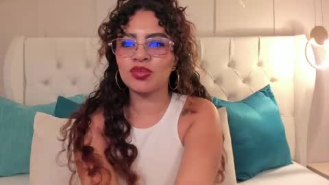 Amanda Rios online show from May 6, 11:21 pm