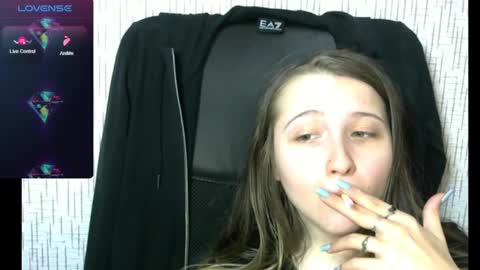 Snapshot of amanda_sherr chatting on December 1, 8:53 pm Amanda online show from December 1, 8:53 pm