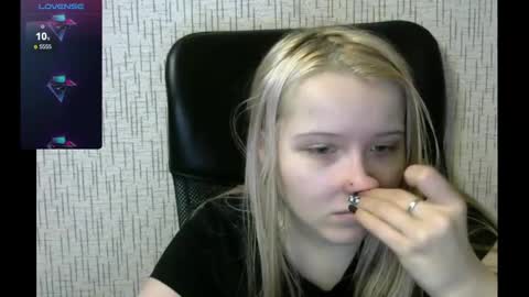 Snapshot of amanda_sherr chatting on February 13, 3:56 pm Amanda online show from February 13, 3:56 pm