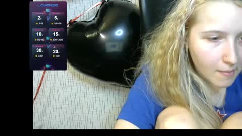 Snapshot of amanda_sherr chatting on March 2, 6:19 pm Amanda online show from March 2, 6:19 pm