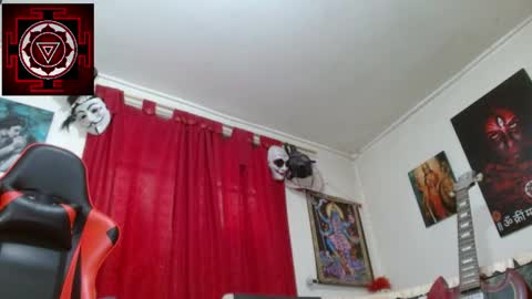 Amanda Valeska online show from May 10, 5:18 pm
