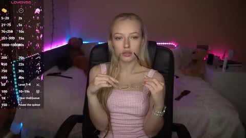 Amanda online show from October 13, 6:02 am