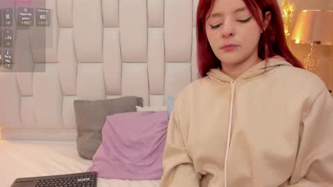 Snapshot of amandacooper2 chatting on November 5, 4:23 am Amanda Cooper online show from November 5, 4:23 am