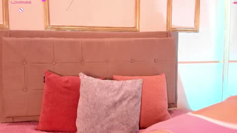 amandalee26 online show from February 24, 8:40 pm