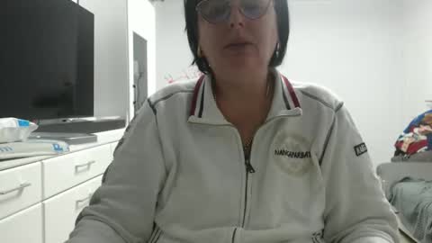 Anda online show from November 17, 7:30 pm