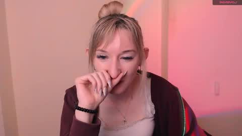 Amanda online show from May 6, 6:52 am