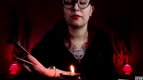 Goddess Amanita online show from September 26, 10:30 am