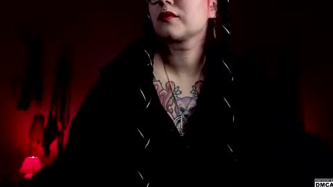 Goddess Amanita online show from October 23, 9:52 am