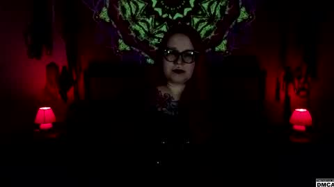 Goddess Amanita online show from April 22, 7:11 am