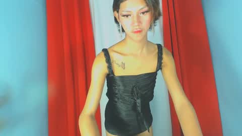 Snapshot of amara_fuck69 chatting on February 6, 2:33 am amara_fuck69 online show from February 6, 2:33 am