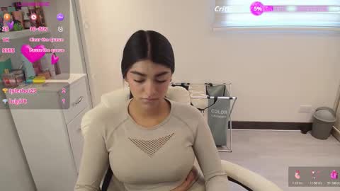 amara_silk online show from January 7, 6:10 pm