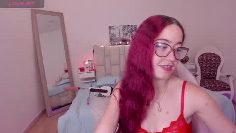 Snapshot of amaraa_couper1 chatting on February 15, 3:58 am amaraa_couper1 online show from February 15, 3:58 am