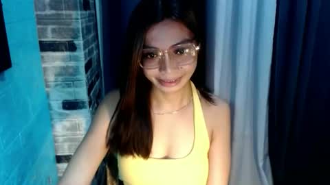 BELLA online show from May 21, 2:18 am