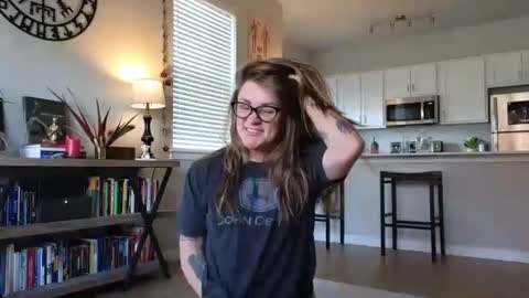 Amara Jezebel online show from October 23, 6:50 pm