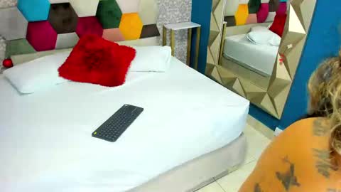 amarantha_hans online show from February 19, 7:48 pm