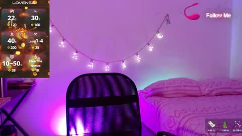 Snapshot of amarantha_naughty chatting on December 10, 3:09 am Amarantha online show from December 10, 3:09 am