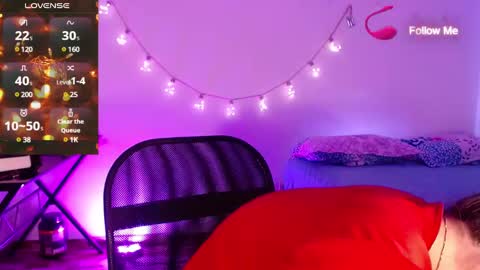 Snapshot of amarantha_naughty chatting on December 15, 1:35 am Amarantha online show from December 15, 1:35 am