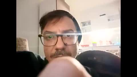 Snapshot of amaras5 chatting on February 9, 2:26 am amaras5 online show from February 9, 2:26 am