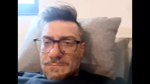 Snapshot of amaras5 chatting on March 26, 6:41 am amaras5 online show from March 26, 6:41 am