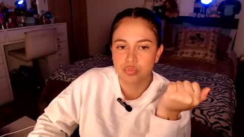 Mila  online show from July 2, 2:33 am